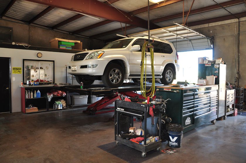 Moore's Automotive Maintenance